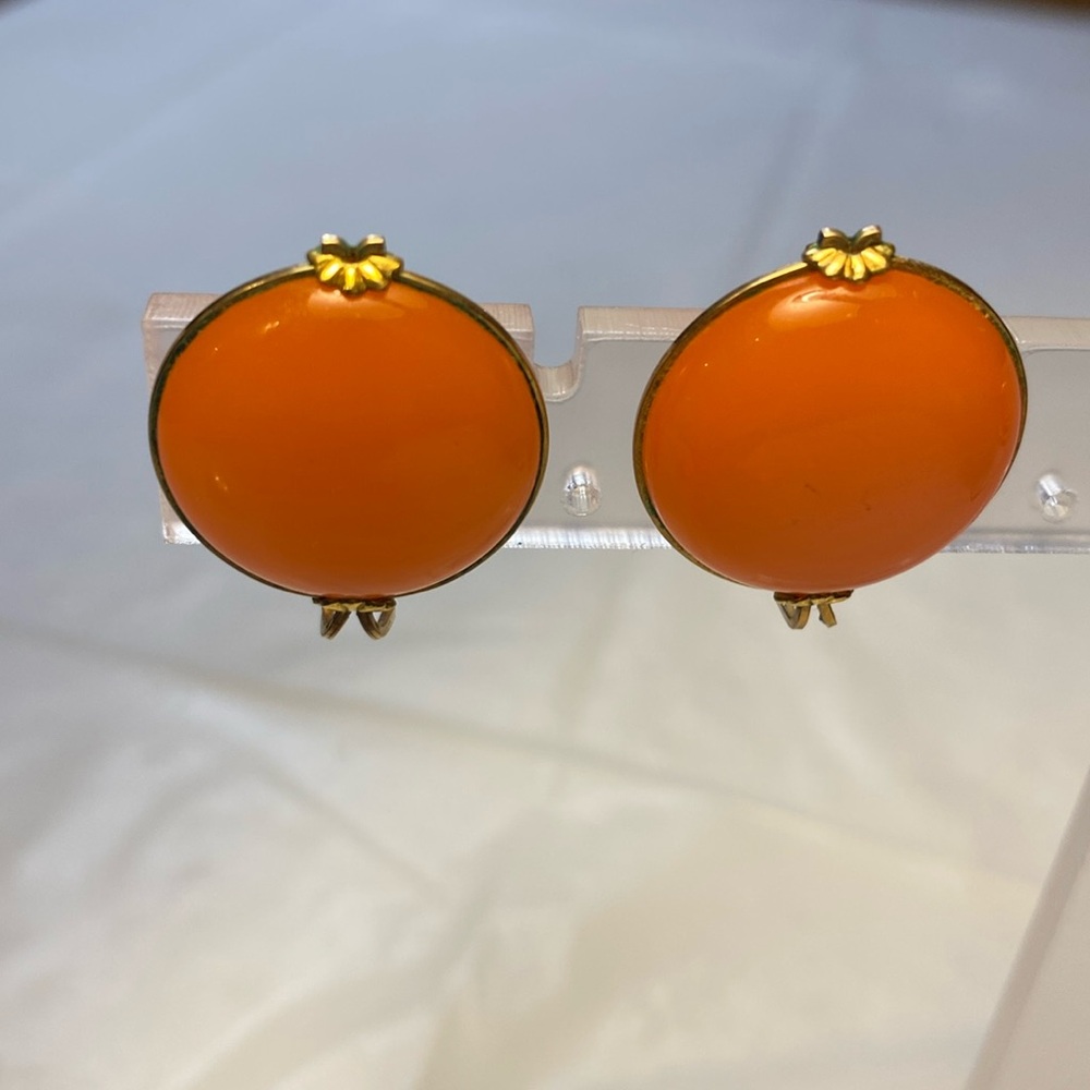 Vintage Castlecraft Bali Hue Melon Slip-on Earrings